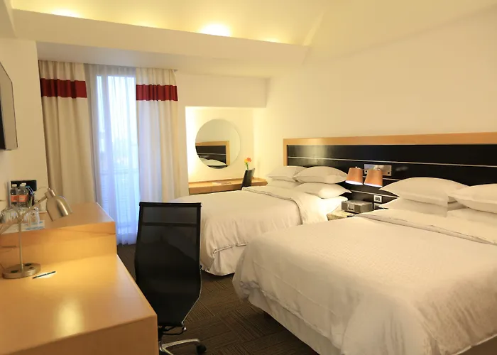 Hotel Four Points By Sheraton Colonia Roma 3*